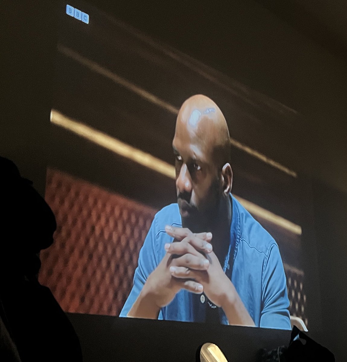 They are playing chequers and Anthony is playing CHESS #TheTraitorsUK #TheTraitors