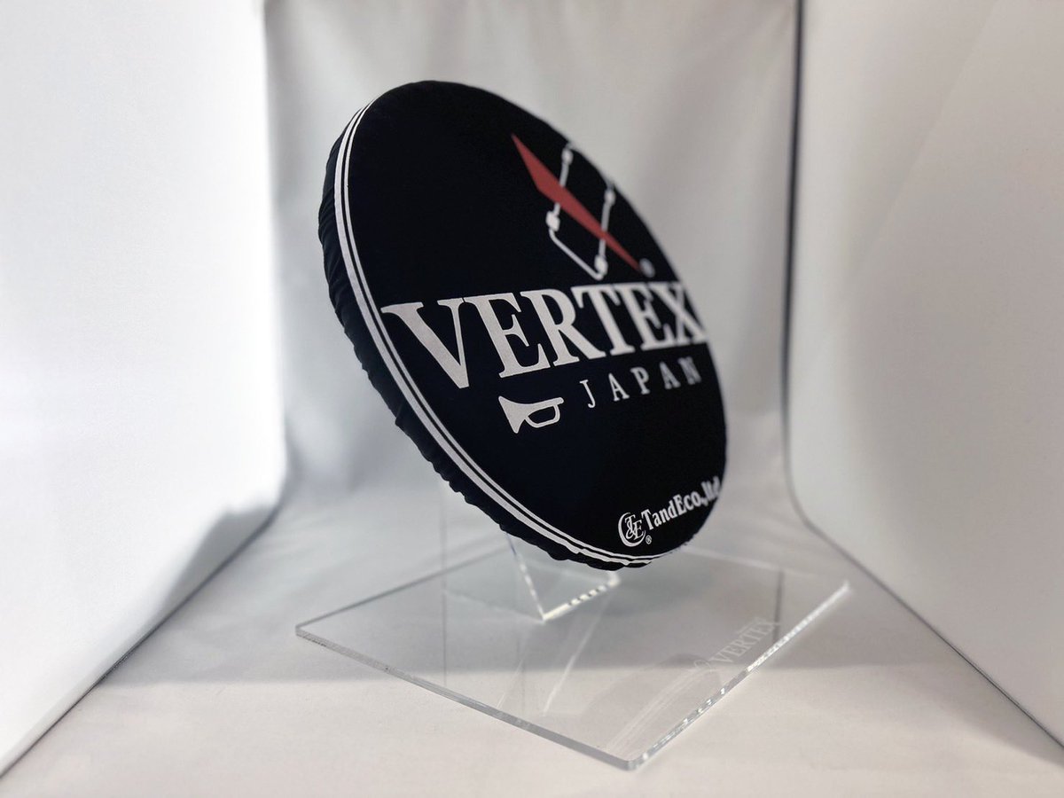 VERTEXSPY's tweet photo. VERTEX STEERING COVER
今まで多くご要望いただいていたステアリングカバーを2タイプ作りました‼️
38φまで対応しておりますので純正ステアリングなどにも取り付け可能です!
東京オートサロンにて先行販売いたします!
#vertex #steering #vertexsteeringwheel
#steeringcover https://t.co/KPhkm19HFP