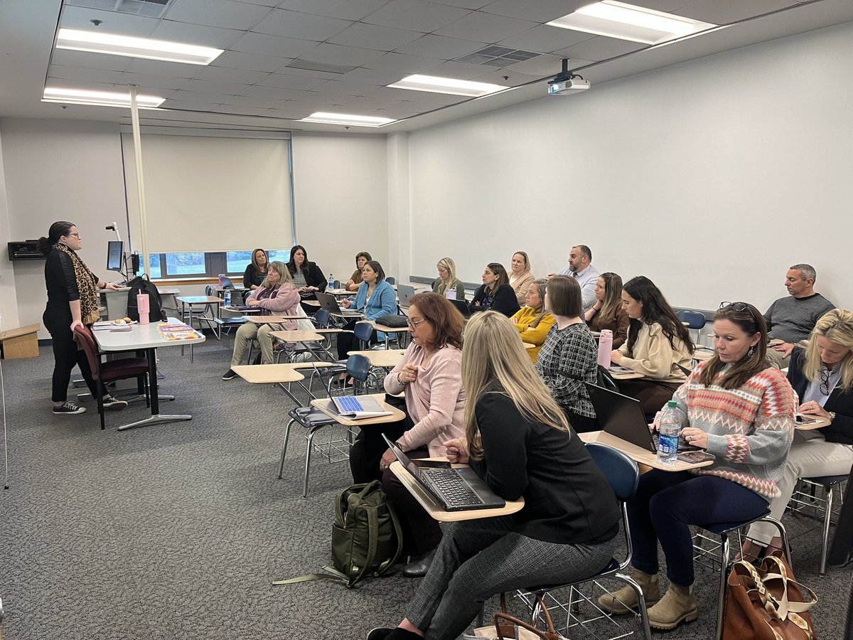 DrGrayMorales's tweet photo. Such an amazing day at the first joint @Mc3Network and @oc3learns Connected Leadership conference. Thank you to our partners, attendees presenters, &amp; sponsors (esp @LinkItAnalytics) A huge shout out to @MUschoolofEduca for hosting and Michael Mendillo for an inspiring keynote! https://t.co/rIPH6UAH7c