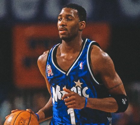 Tracy McGrady From 2001 To 2003 (𝗣𝗘𝗥 𝟳𝟱): ▪️30.3 PTS ▪️7.9 REB ▪️5.5 AST ▪️1.7 STL ▪️1.1 BLK ▪️40.7 MIDRANGE FG% (𝟭𝟮.𝟳 𝗙𝗚𝗔𝘀) ▪️37.4 3P% (𝟰.𝟮 𝟯𝗣𝗔𝘀) ▪️54.0 TS% (+𝟮.𝟭 𝗿𝗧𝗦%) Underrated or overrated?