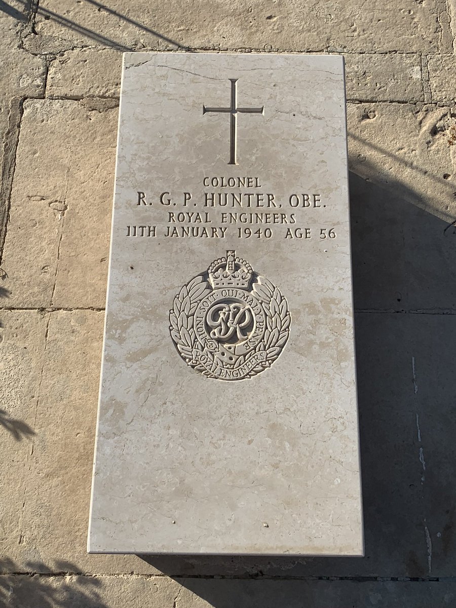 DanielJPhelan_'s tweet photo. A fairly early #WW2 grave belonging to Colonel Reginald Hunter OBE, Royal Engineers. Son of Major General Woodburn Hunter, he had a long military career as he was commissioned in the @Proud_Sappers as a second lieutenant in December 1903.

📍Pieta Military Cemetery 🇲🇹 https://t.co/KQPX2In6Yp