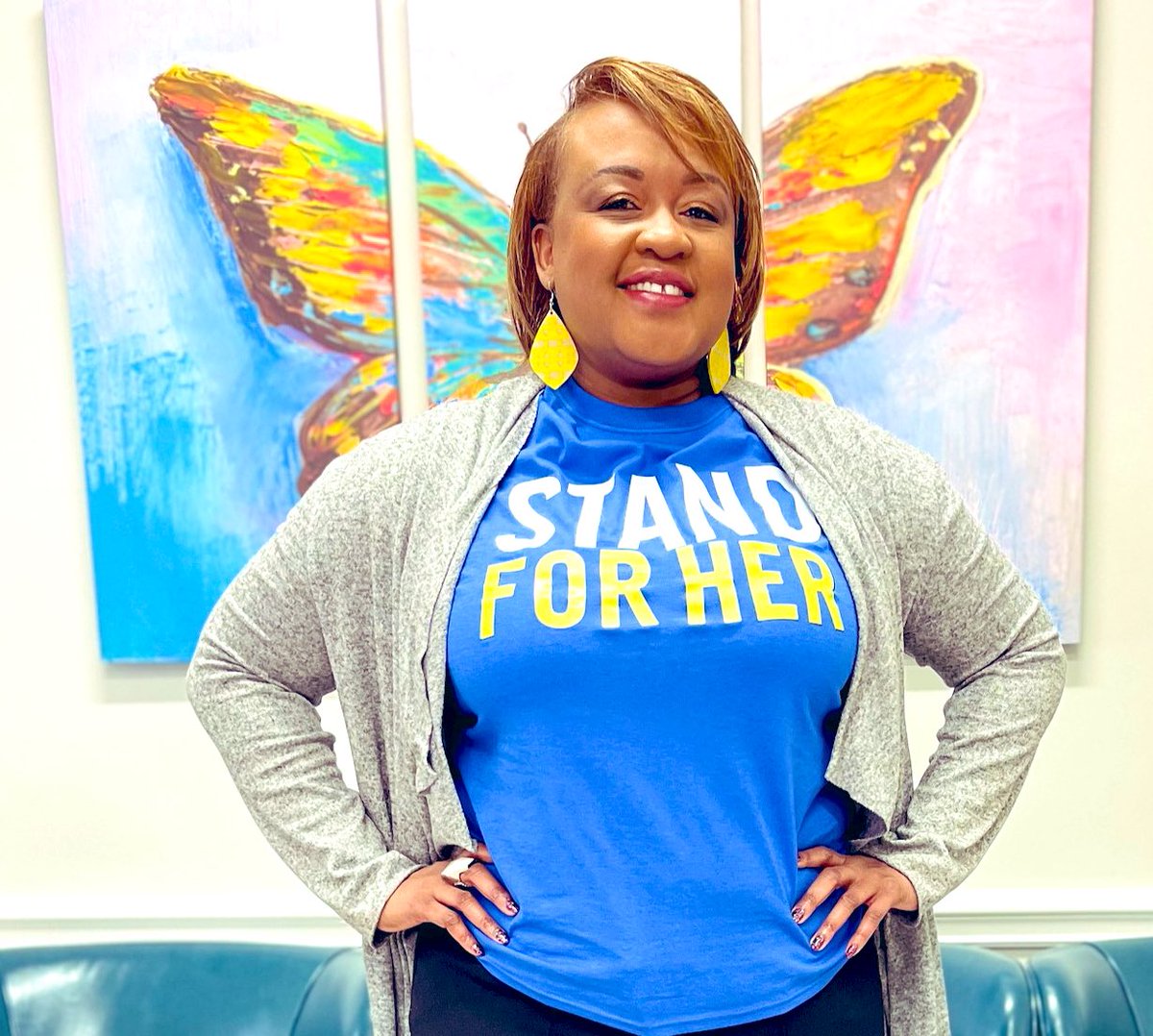 Today is #NationalHumanTraffickingAwarenessDay! Show your support for survivors by wearing blue. 💙 @DHSBlueCampaign @DHSgov @nfnlnews #WearBlueDay #standforher 🦋