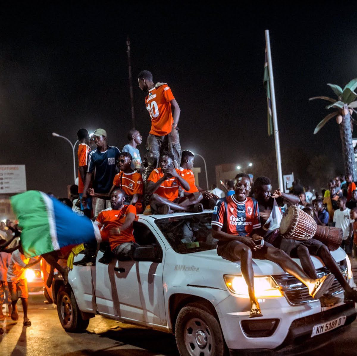 🇬🇲Yorka Cherreh Dorli nyeh Giveaway! 

#Gambia There has been a lot of negative vibes/thiate surrounding this #AFCON2024 Journey! Let’s celebrate tonight. 

To win 3 Scorpions Jerseys: 

☑️Follow @seckaice
☑️Like &amp; Repost 

Winners will be picked/shared during tonight’s space.