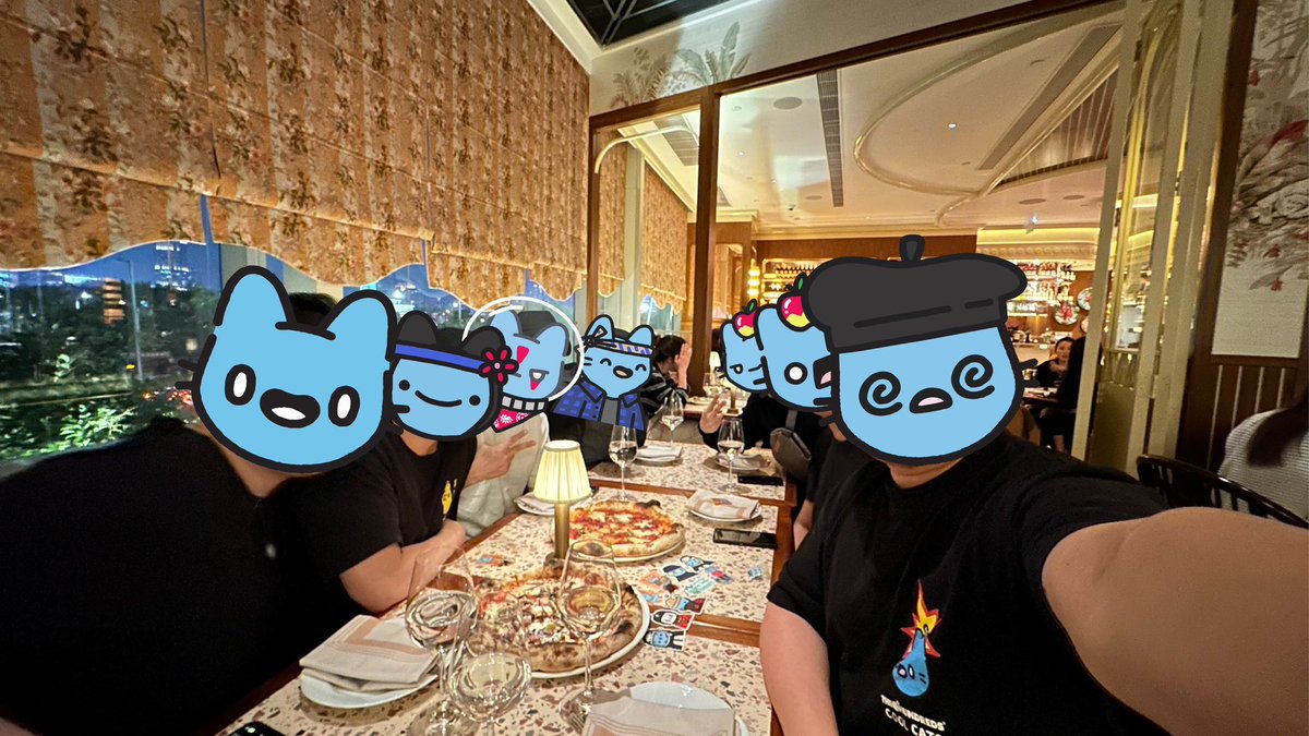 coolcatshk's tweet photo. The first @coolcatshk meetup of 2024 was one to remember — with special guest @mervxxgotti visiting from Canada!

After a lovely dinner, we also headed over to the AIA Carnival for some fun &amp; games with tickets courtesy of @TheSandboxGame. Thank you so much! 😸 https://t.co/VDx1UMFFzX