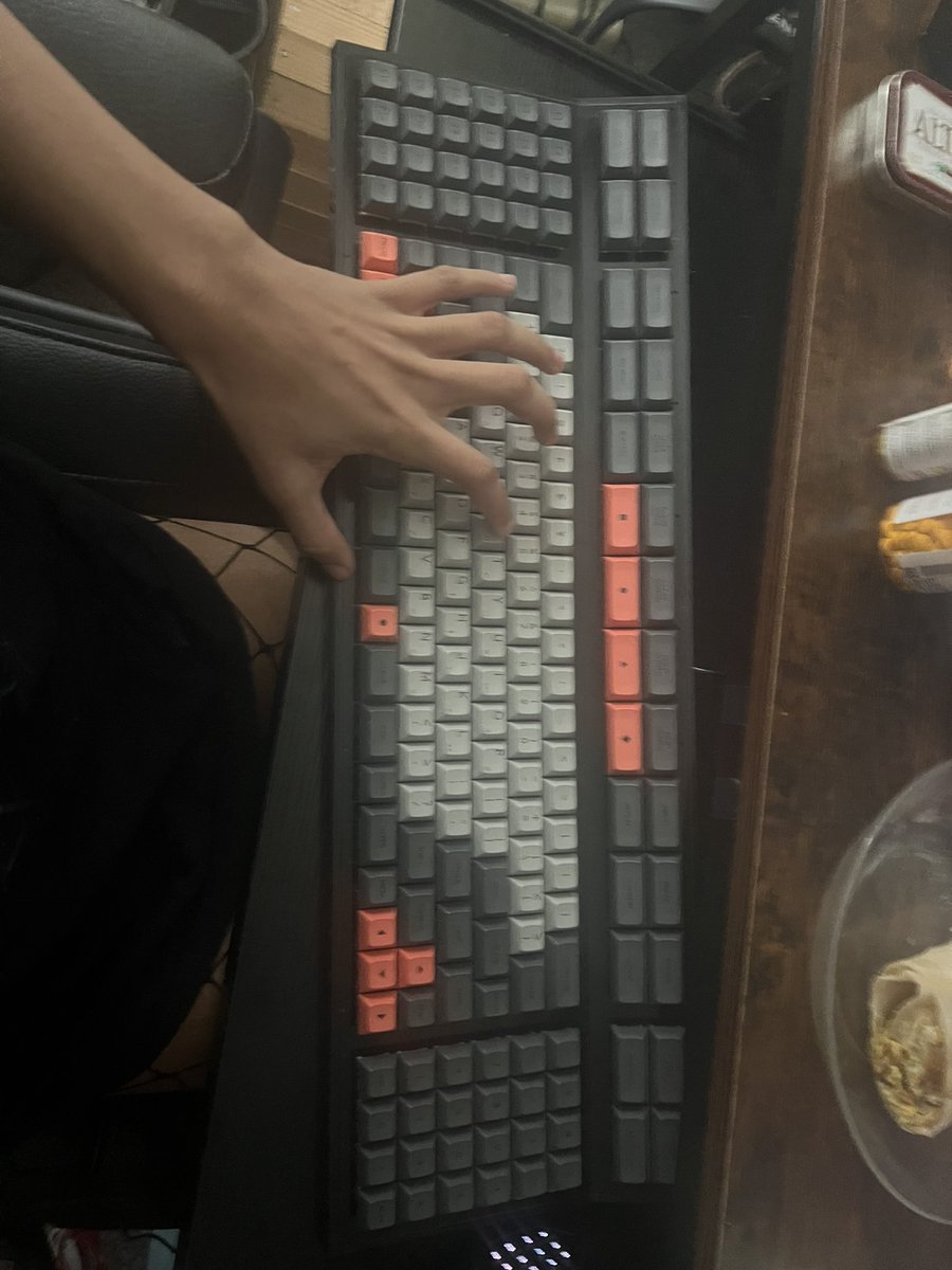 TheJosTurner's tweet image. Repost to instantly obliterate a 60% “keyboard” user