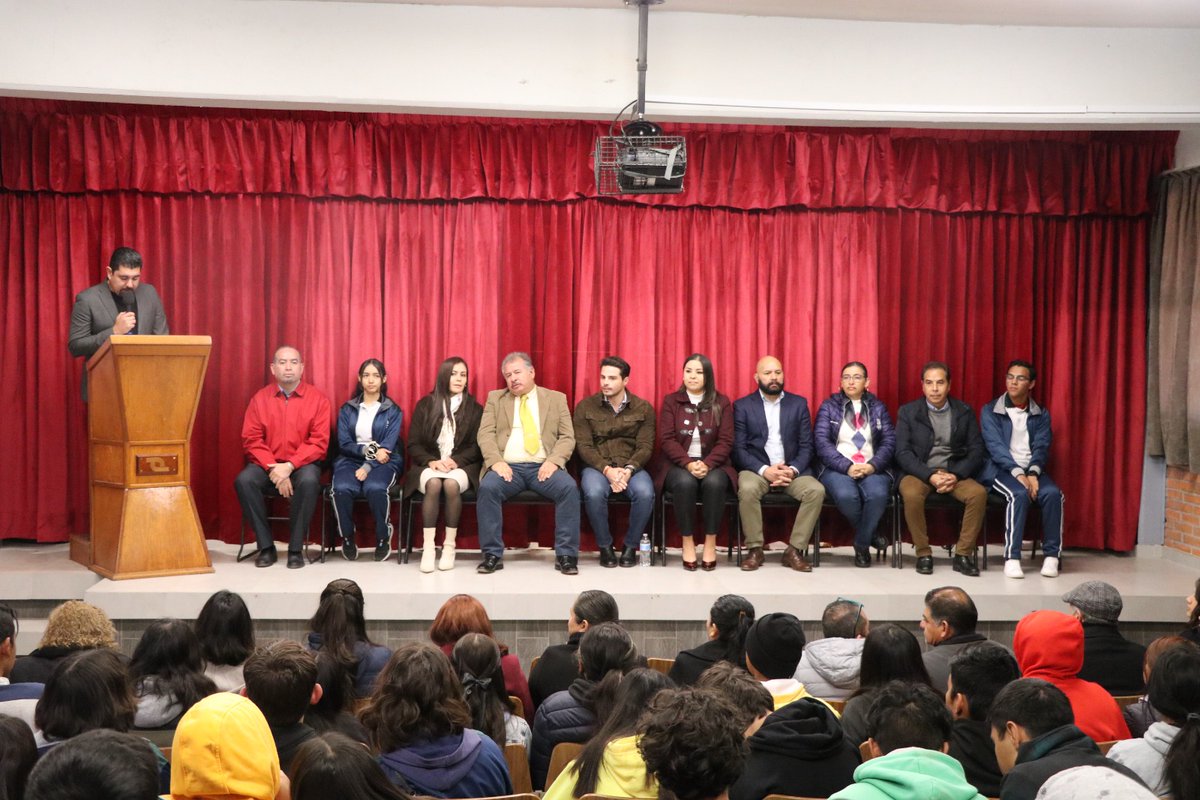 CDHEZ_oficial tweet media