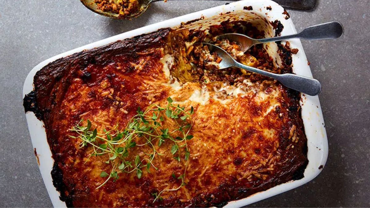 What are you having for dinner? 

This venison lasagne is currently cooking for me right now and it's definitely one of our most cooked dishes. 

Get the recipe now: orlo.uk/SYRh6