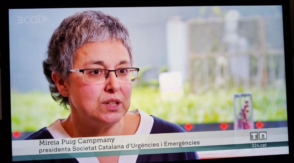 soctescat's tweet photo. Falten professionals, metges, infermeres i Tècnics en Emergències Sanitàries. Els TES són imprescindibles en l'atenció en les urgències i emergències extrahospitalàries. Gràcies per fer-nos visibles. @MPC11666 @SEMES_ @salutcat @semgencat
https://t.co/MiQPN1AnTx https://t.co/FOdYVRfx2Q