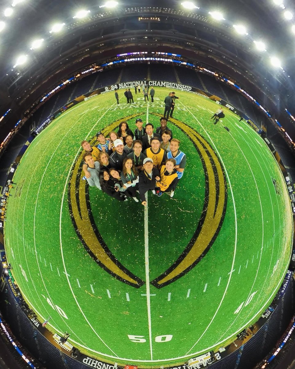 shotsbylars's tweet photo. Words can’t describe how grateful I am to have been surrounded by some of the best college sports creatives in the country for the 2024 CFP National Championship in Houston. So extremely blessed and thankful for @k80cavender @logankamaks @billyquachfilms https://t.co/5CZvh7S9Tj