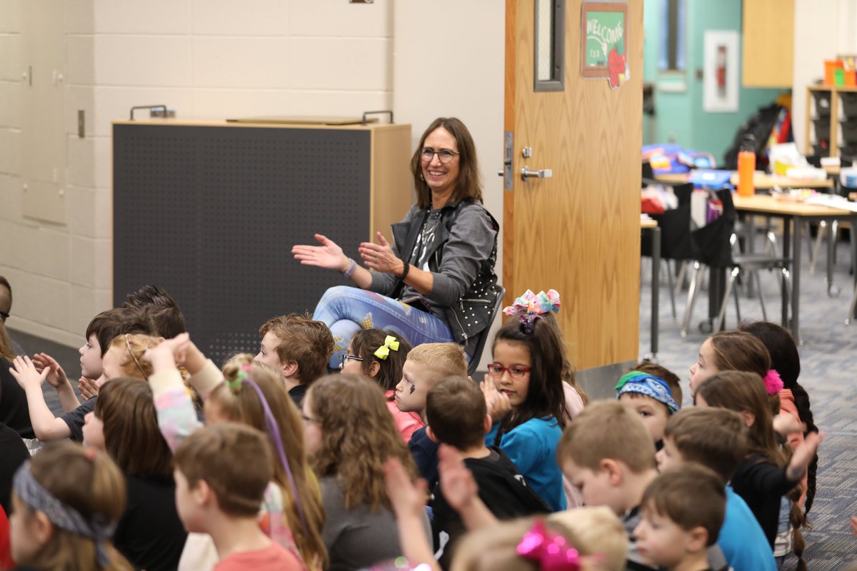 PHMschools's tweet photo. Guess what? "We're Halfway There"!!! Yep, today, 1/11/24 is the 90th day of school😮So Bittersweet Elem. students "rocked out" to @jonbonjovi famous song with the help of @jsapenmusic of Blammo 🤘👨‍🎤🎸😅 https://t.co/pr35XrDTv4