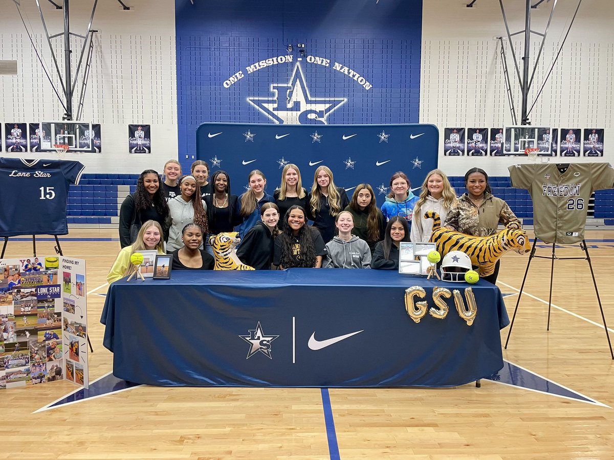 Lone Star Softball tweet media