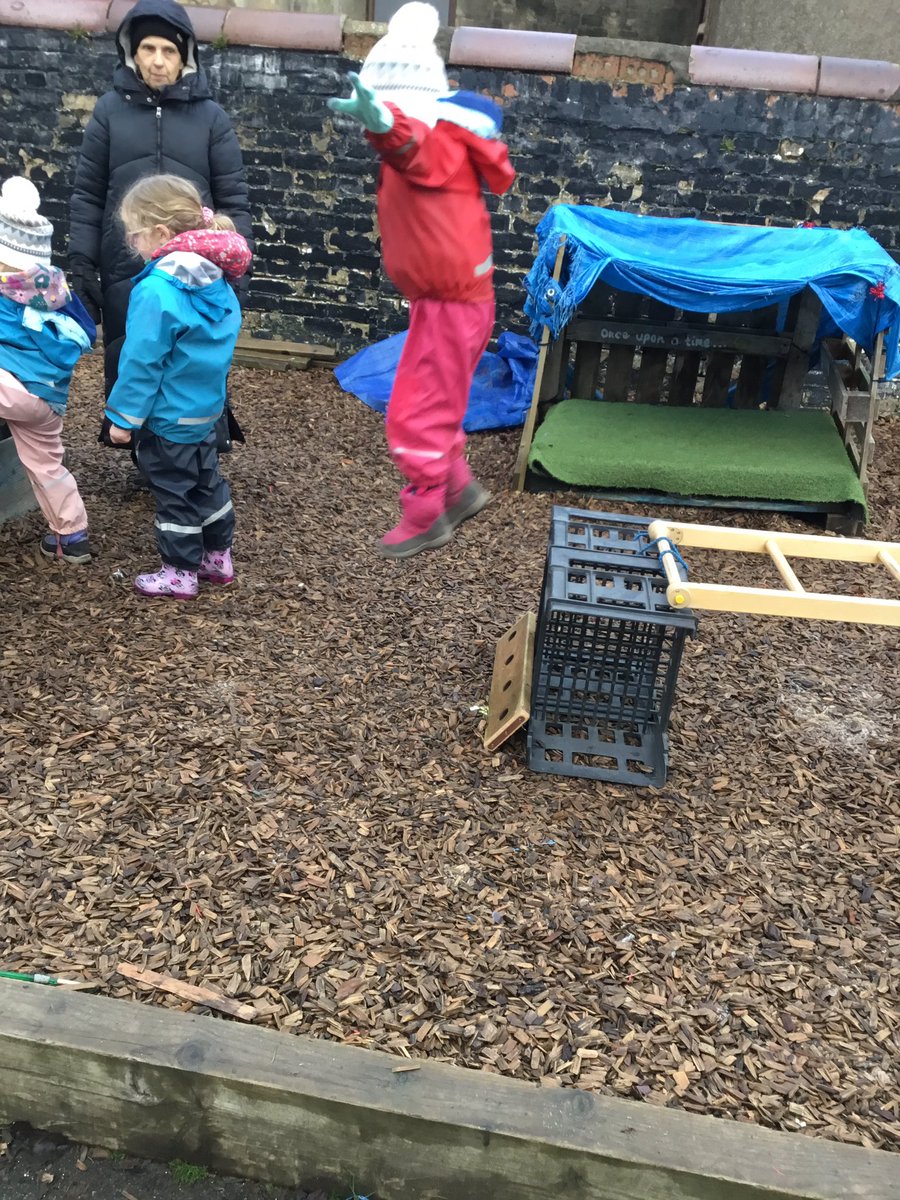 neilston_madras's tweet image. When exploring outdoors some children have been developing their gross motor skills and have shown great balancing when moving over the ladder and climbing frame. #turntaking #outdoorlearning