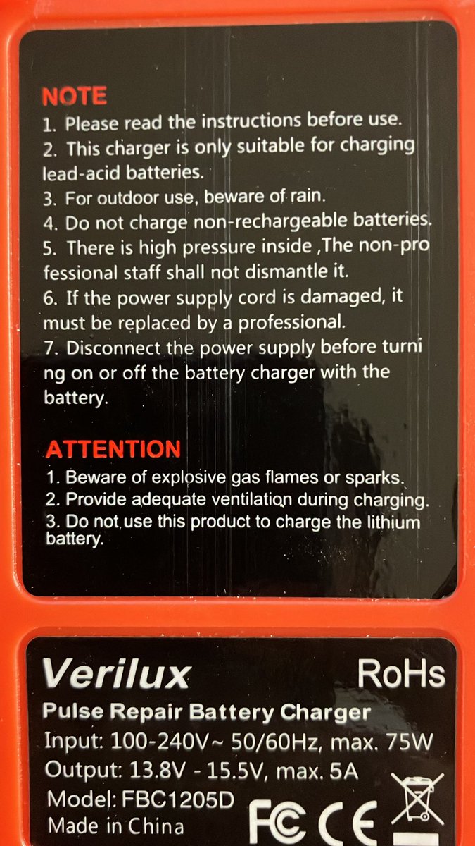 PoetLaurate's tweet image. Self charger for a car battery ..
#DadTech it is but a lifesaver !