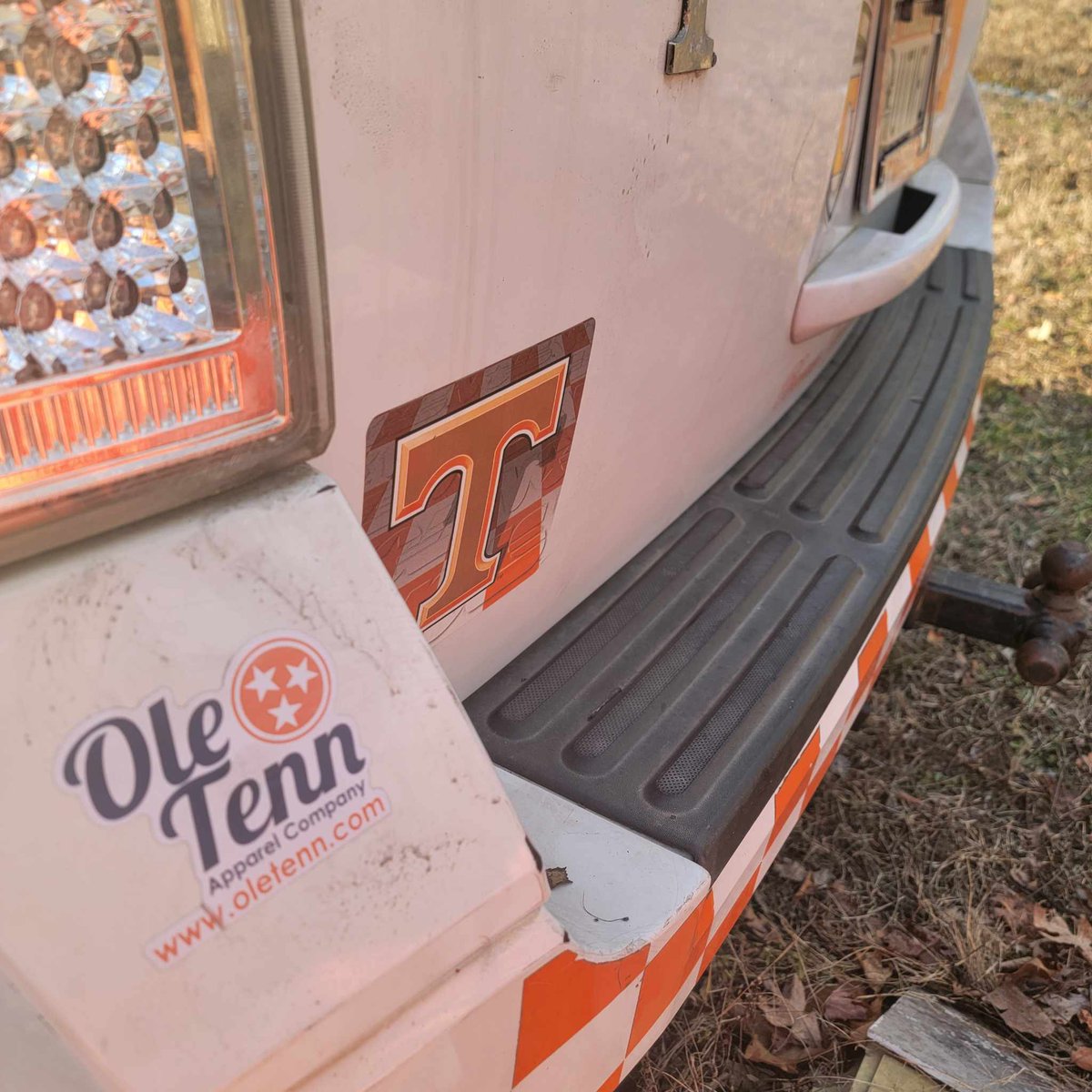 OleTenn's tweet photo. @OleTenn made it on the Volmobile! #volnation #volmobile #VFL #Tennessee https://t.co/jiM5t5AsHV