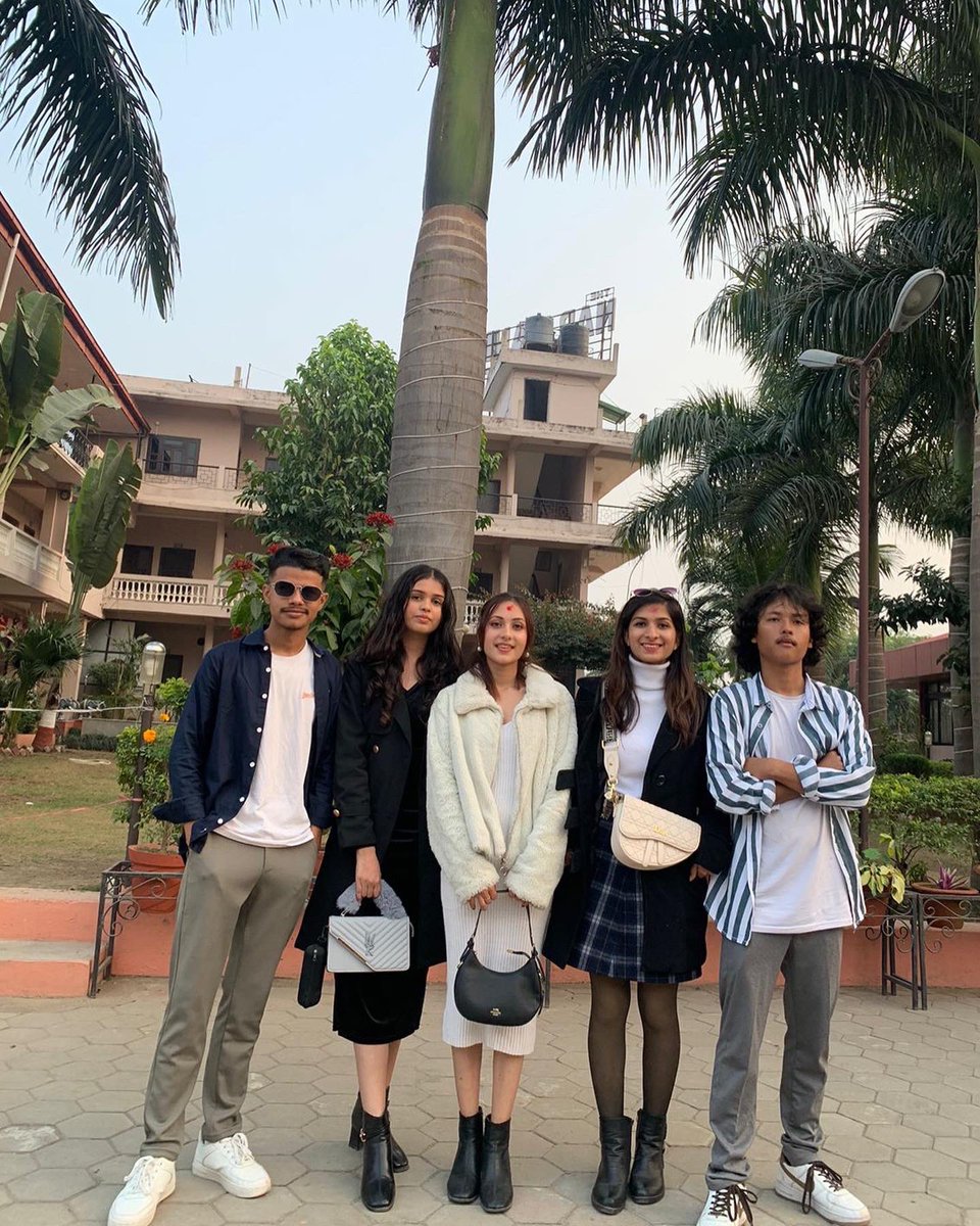 UjjwalReezal's tweet photo. Stepping into the next chapter with dance partners(Sisters) in crime❤️. Senior shenanigans in full swing!🔥
#HeavyHeavy #fyaste #Nepal https://t.co/Toe8uxafyt