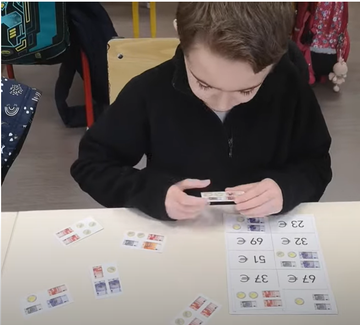 HatierAquitaine's tweet image. 🙏pr ts vos retours➕sur le matériel autocorrectif #ChaqueJourCompte #CP et #CE1 

Hyper simple à utiliser : des planches, des cartes à disposer et à retourner pr vérifier ses réponses Idéal pr favoriser l'autonomie des👩‍🎓

#TeamPE #maths #numération #différenciation #PlanMaths