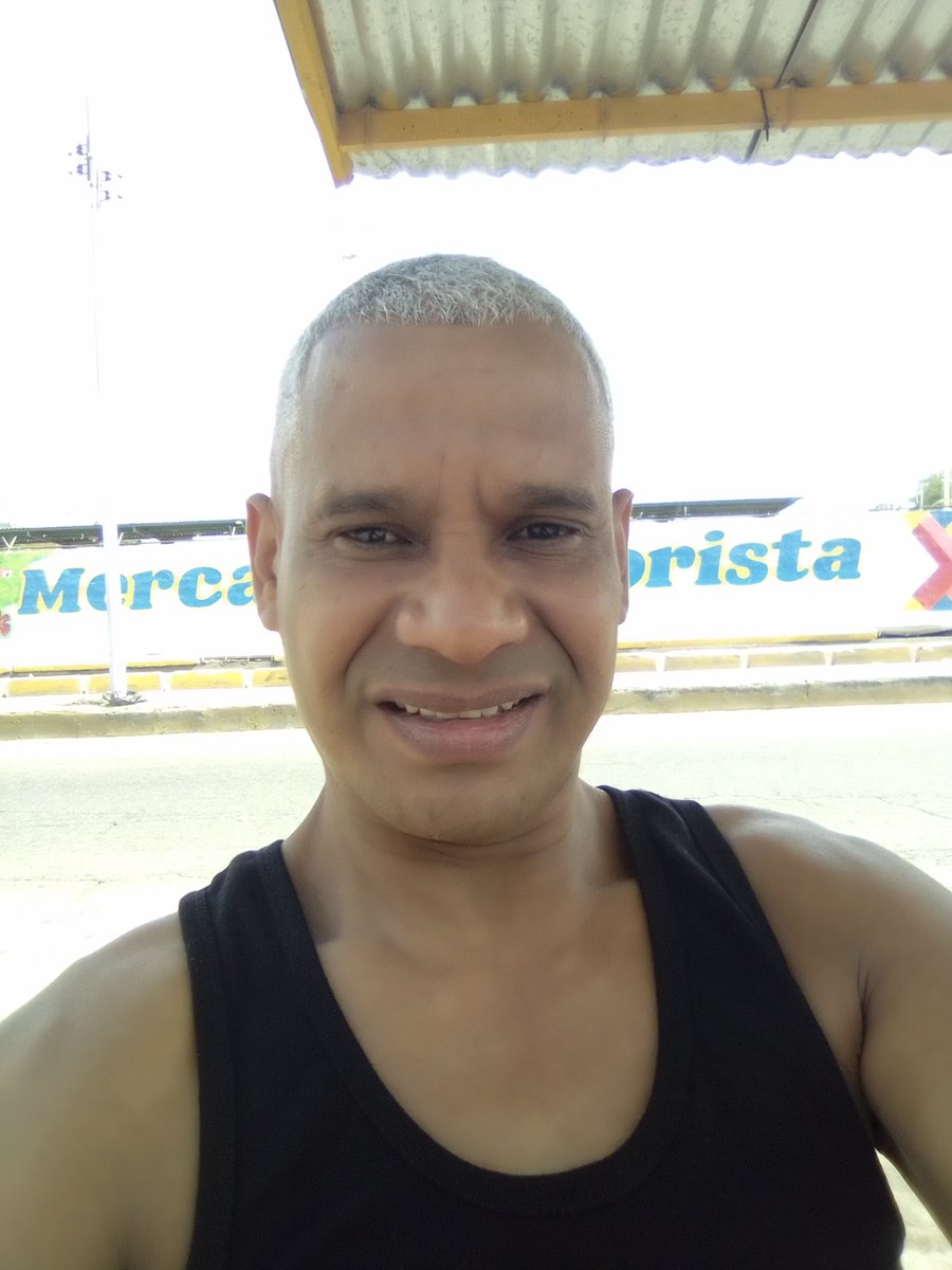 Alcides857620's tweet photo. Buenas tardes 😘🤗☕ https://t.co/JJcXBaOLUt