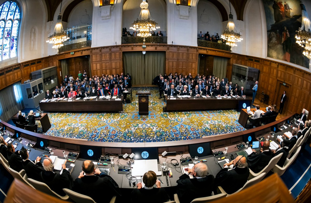CIJ_ICJ's tweet photo. MULTIMEDIA: photos and videos of today's hearing in the case concerning Application of the Convention on the Prevention and Punishment of the Crime of Genocide in the Gaza Strip (#SouthAfrica v. #Israel) held before the #ICJ are available here: https://t.co/lxMKBi5rqQ https://t.co/nzokFNvzbE