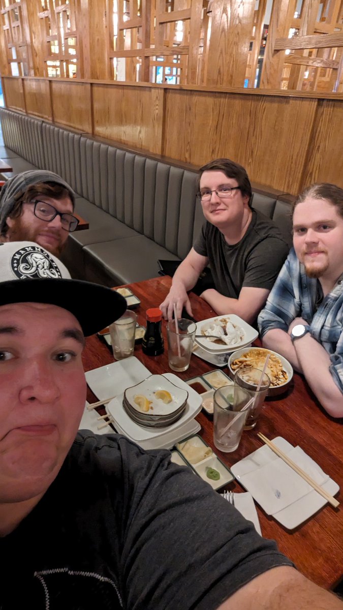 Stanaway_'s tweet photo. The Bois finally in Texas for #SWCX going to be a great weekend!
@Darknms 
@Chronos_Raven 
@witkowski_zack https://t.co/dQUfTFmRy0