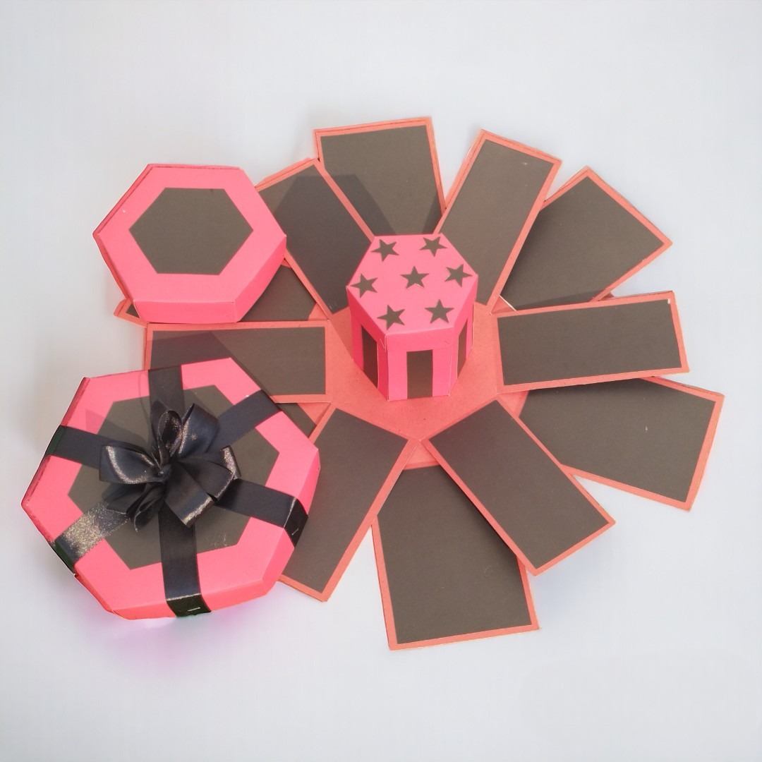 Ladygiftcentre's tweet image. Gifts for girls , gift for boys , Surprises gift , Exploson gift emty
Price 1500
Dm for order
.......

#explosionbox #handmade #scrapbook #handmadegifts #love #giftideas #giftsforher #gift #gifts #giftsforhim #craft #birthdaygifts #art #birthdaygift #surprisebox #anniversarygift