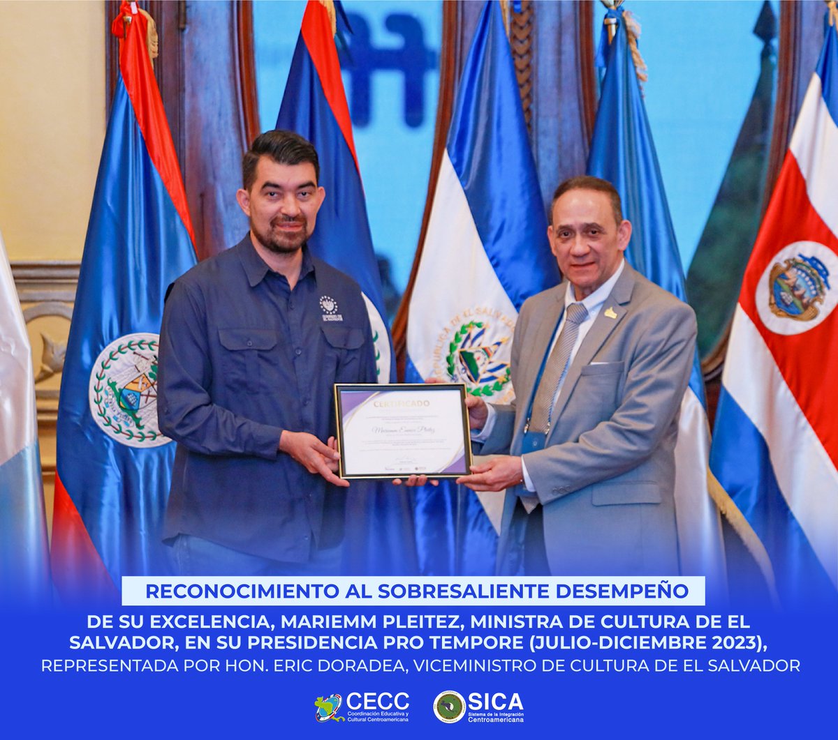 se_CECCSICA's tweet photo. #PPTSICA | Nuestro Secretario Ejecutivo, el Sr. Roberto Suárez, entregó un reconocimiento a su Excelencia Mariemm Pleitez, Ministra de Cultura de El Salvador, quien estuvo representada por Hon, Eric Doradea, Viceministro de Cultura de El Salvador... https://t.co/RPKrftSRZA