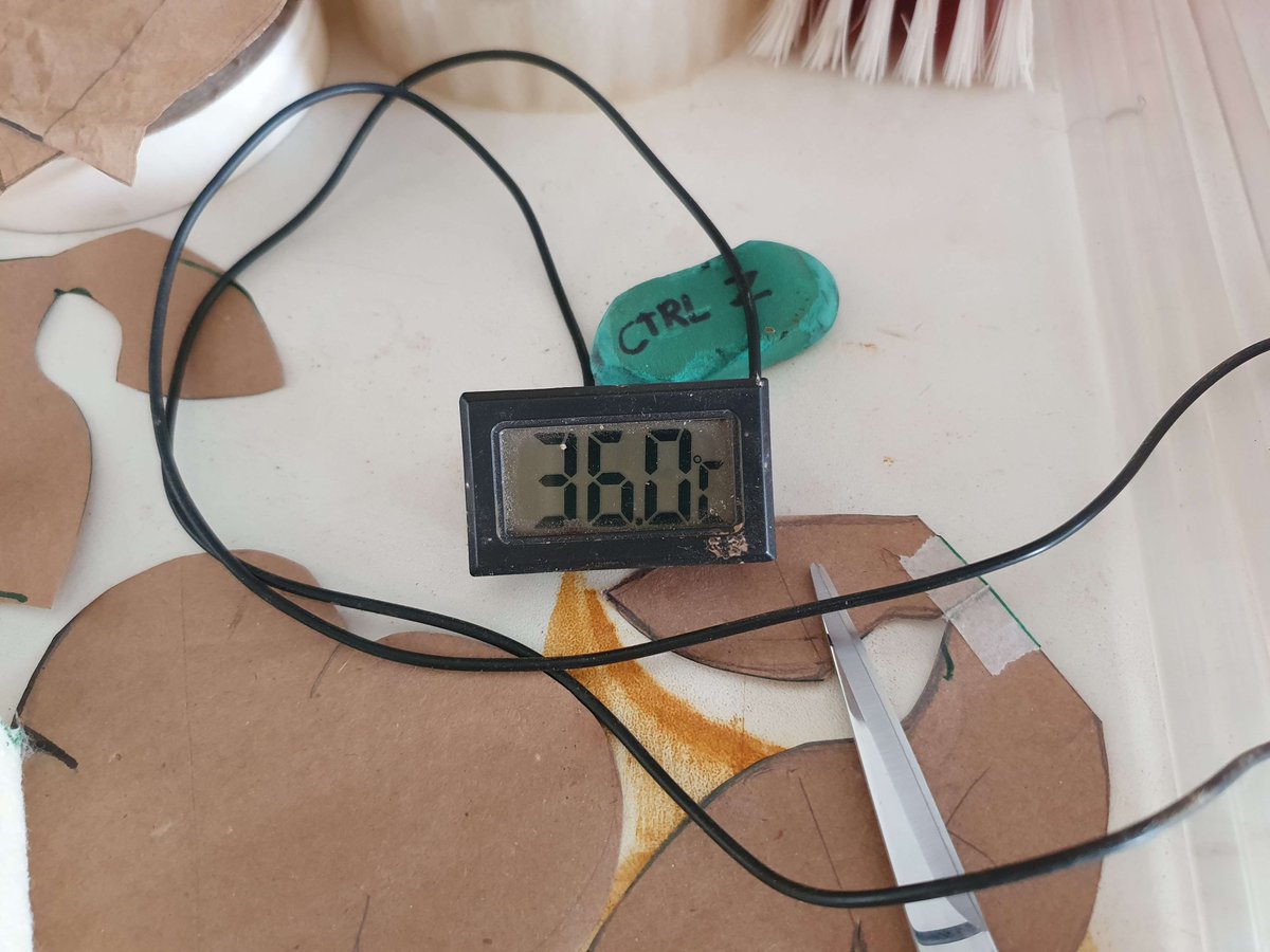 VSilverdawn's tweet photo. @morngohl Saaame! I'm dealing with this kind of heat inside the workshop and it's awful.😓 https://t.co/6njZ1YrDd1