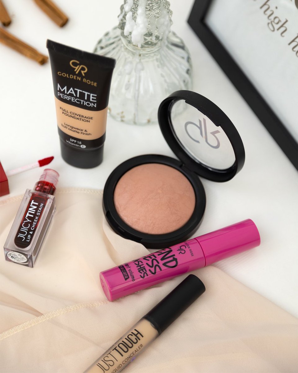 GoldenRoseTr's tweet photo. Kış mevsimine Golden Rose’un birbirinden mükemmel ürünleri ile hazırlanmaya ne dersin?
#GoldenRose #MattePerfectionFoundation #TerracottaStardust #JustTouch #EndlessLashesMascara #JuicyTint https://t.co/q54auSj4r7