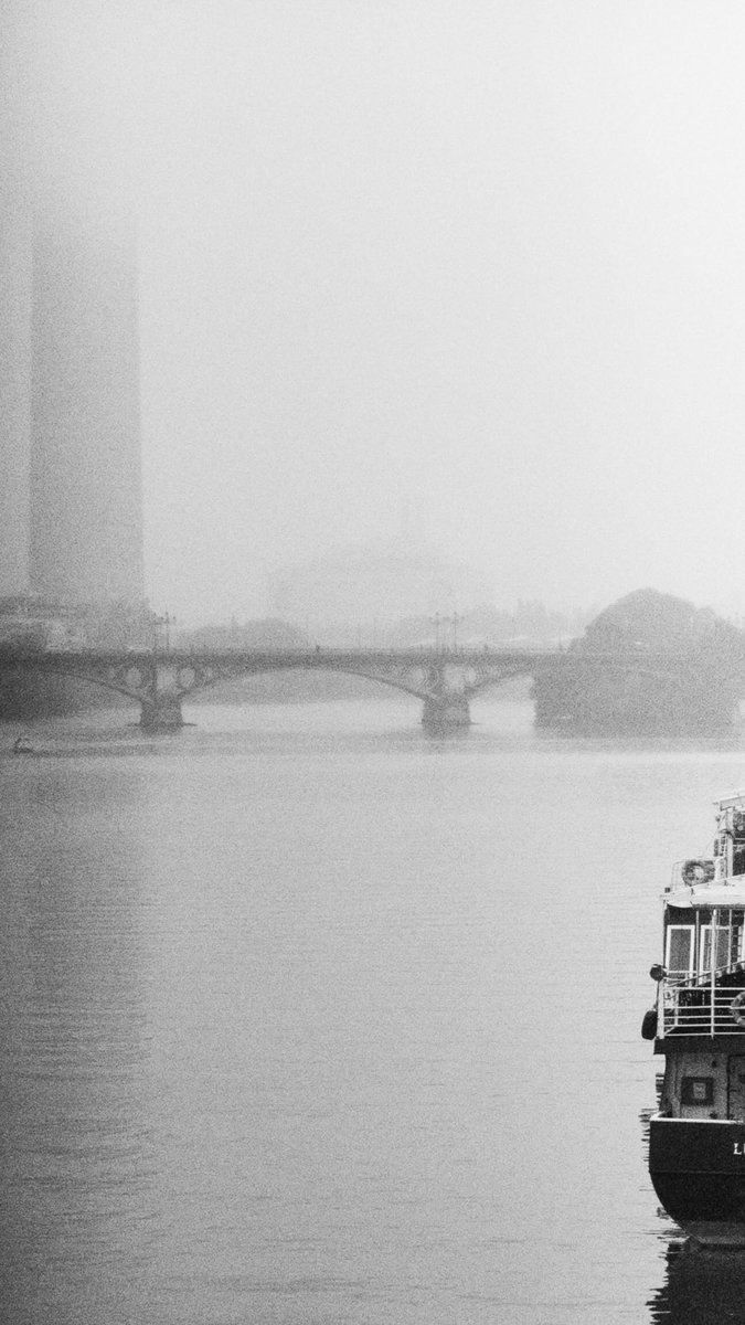 RoDDritz's tweet photo. #Sevilla tiene una cosa…
Que solo tiene Sevilla

Foto: @RoDDritz https://t.co/ChzE8TiWDi