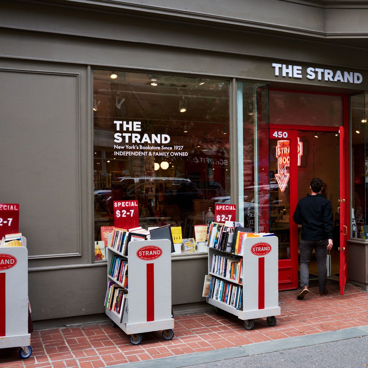 Strand Book Store