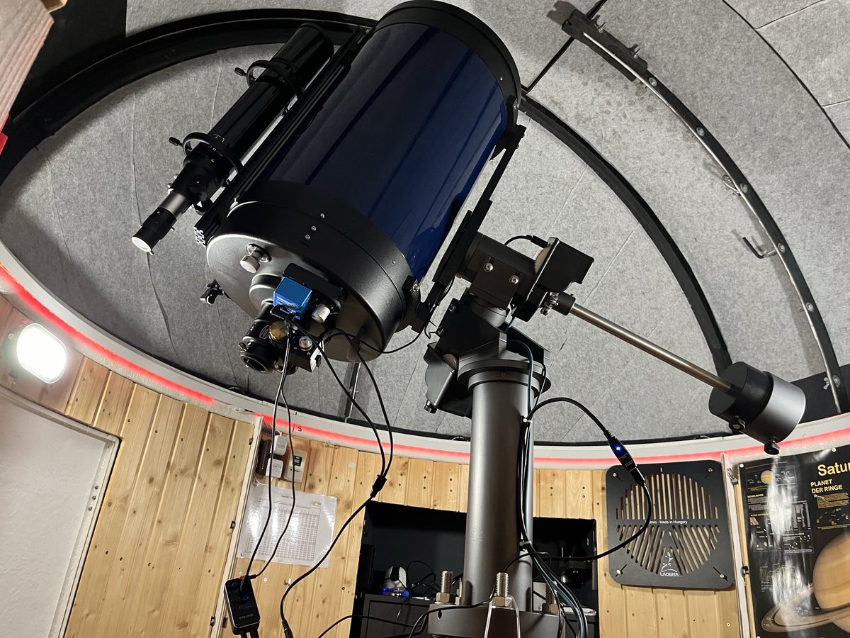 dorfkuppel's tweet photo. Die ersten Tests mit der parallaktischen #eigenbau Goto #Montierung verliefen sehr gut. #meade 14" https://t.co/4bQ805KNO4