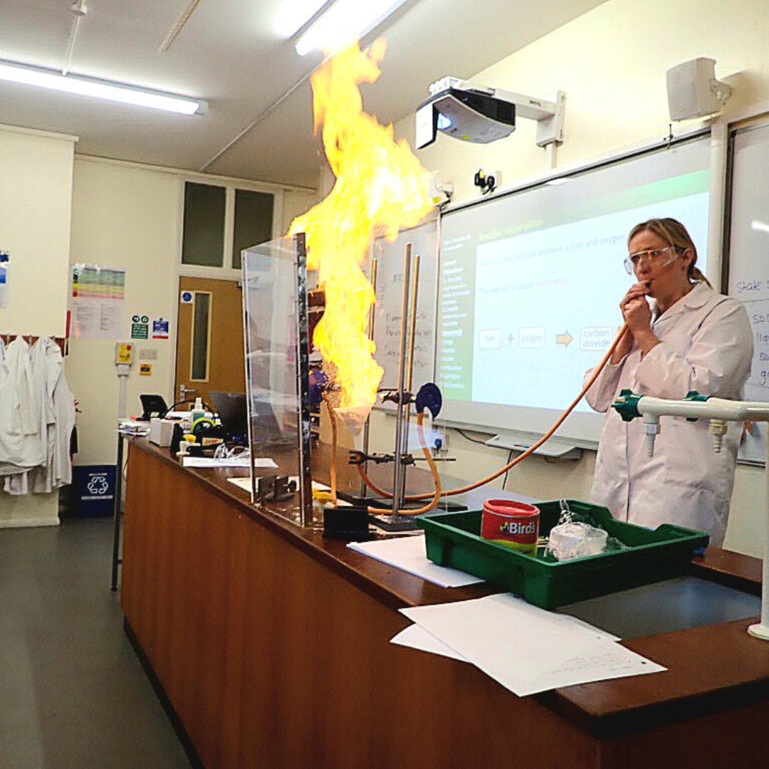 KESWitley's tweet photo. Today in science, a 2nd Form class were filled with excitement as the pupils had an engaging experience witnessing Mrs Stear demonstrating the combustion of custard powder. #BridewellFamily https://t.co/rHMNfpgHgB