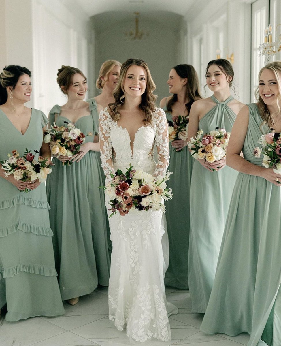 Congratulations!🍾🥂💍@caitlincrenshaw_ ending the year as Mr and Mrs! You’re glowing with happiness!
Venue: @thehillsideestatet×
Photographer: @megankayphotography
Dress: @bblewisville
Tux: <a href="/theblacktux/">The Black Tux</a>
Bridesmaid dresses: @shoprevelry
Alterations: @legacy_tailor #bridal #bride