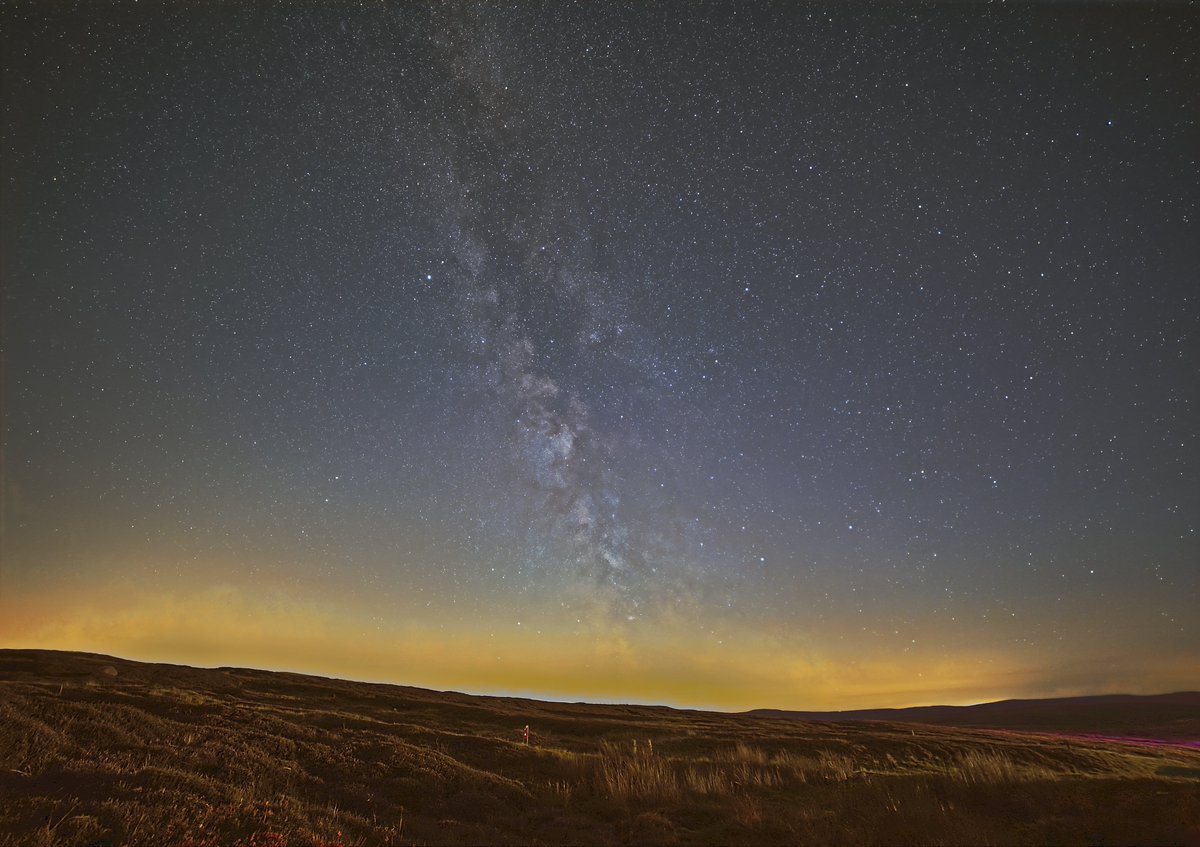 clarkjames70's tweet photo. Something a bit different for me.  Milky Way from Tan Hill 8 August.  Bortle 3 at the zenith, with some lovely distant light pollution
1st test out of my Canon R6 &amp; Samyang 14mm lens at f/2.8, stars at the edges rescued by BlurXT v2
Don't throw away those crappy lenses just yet! https://t.co/OIGaGsHS51