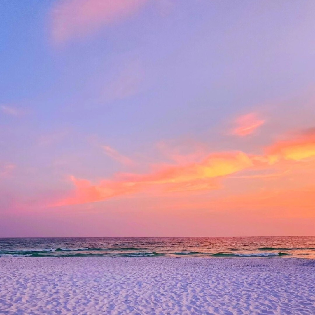 fargoairport's tweet photo. Sunrise or sunset? 🤔 Catch both when you #FlyFargo to @VISITFLORIDA!
Let us get you there: https://t.co/XFraf8zzpG
📸 IG: chasingfloridasunsets https://t.co/2zjNWgS70o