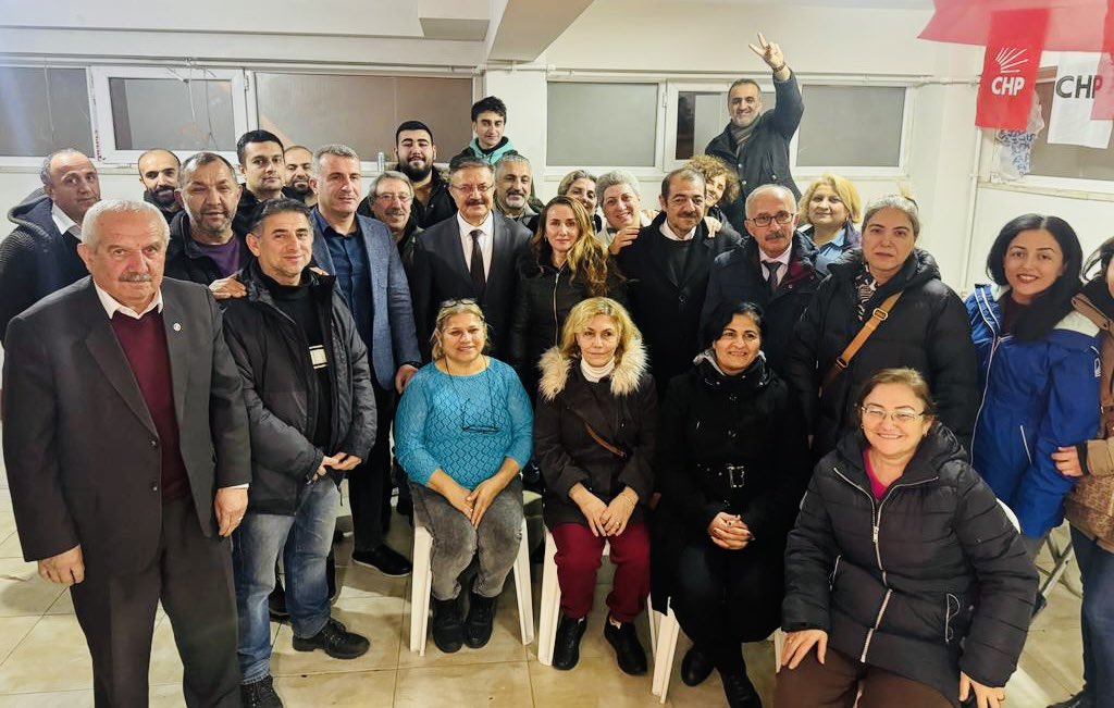 a_cerol's tweet photo. Fındıklı Mahallesi’nde bulunan Temsilciliğimizi ziyarette bulunduk. 
Bizlere yakın ilgi gösteren Mahalle birim başkanımız Birol Ancu'ya ve üyelerimize teşekkür ederiz.
#BirlikteBaşaracağız https://t.co/5GsUZY6qFa