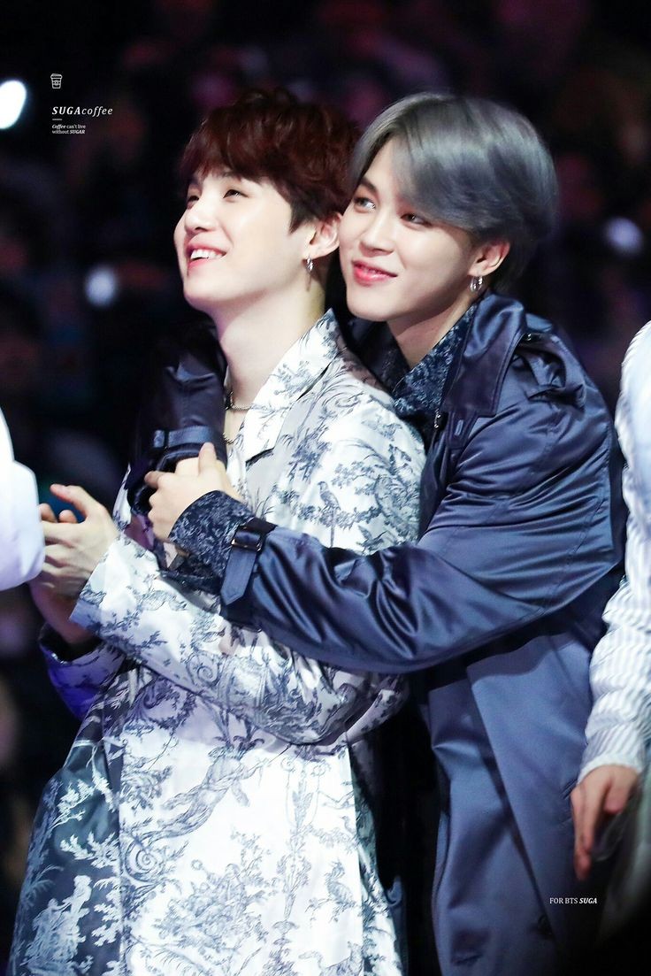 THVSEXKOO's tweet photo. @_starjkk Eles eram, mas terminaram e agora tão namorando com esses meninos ae https://t.co/LEnjnaJcyQ