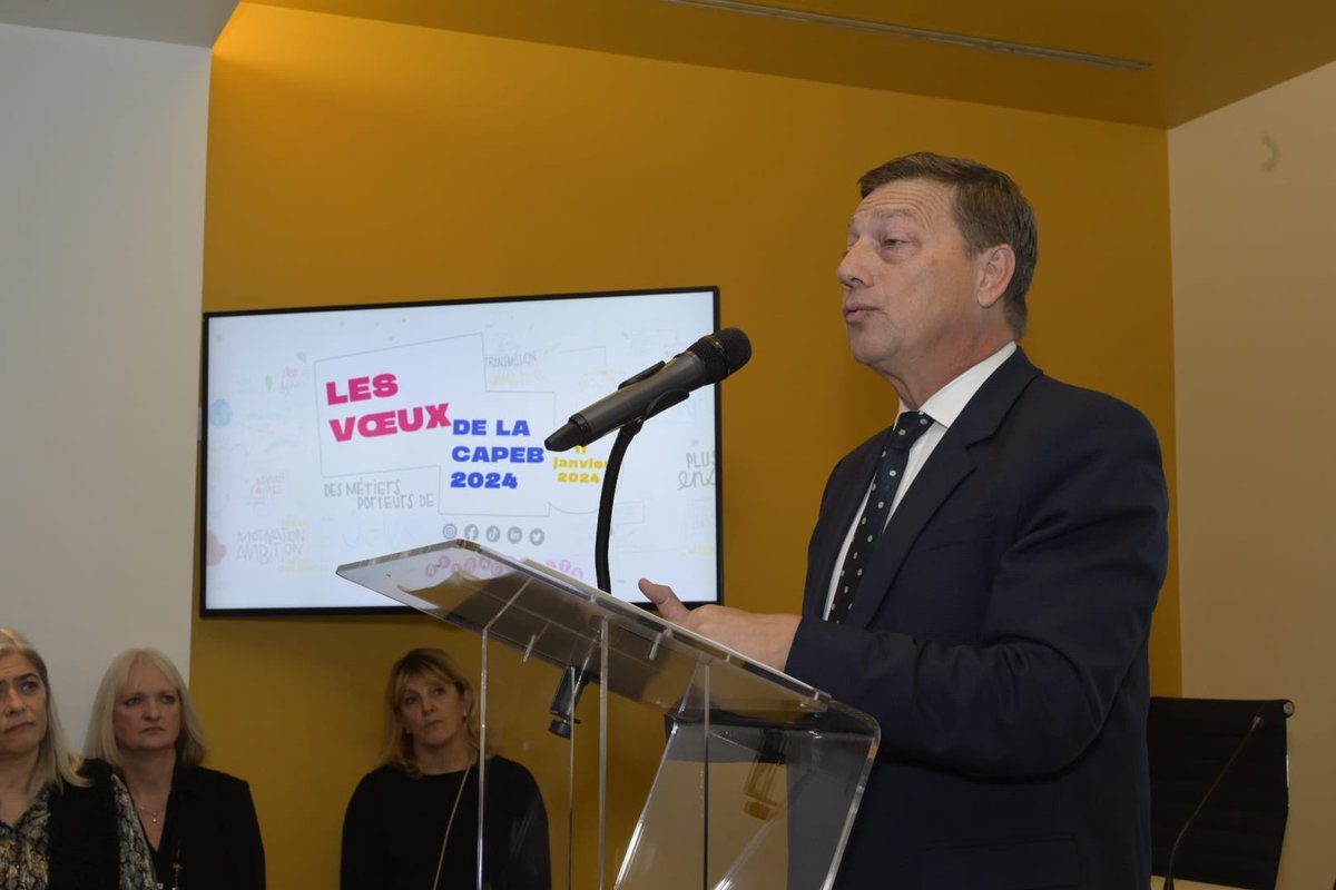 ➡️"L’activité rénovation, dont la performance énergétique des logements est une composante, devrait tirer la croissance vers le haut. Or, fin 2023, ce n’est plus le cas. Un paradoxe incompréhensible que la CAPEB n’a cessé de pointer du doigt" 3/6