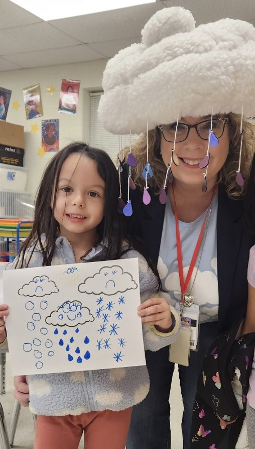 Connie Schaub (@sci_schaub) on Twitter photo What do you do when a student gets excited that her jacket matches your shirt and hat? βοΈβ
οΈπ§οΈ
You take a picture of course!
Loved my science time with <a href="/Sci_Stiles/">ππ’πΆπ³π¦π― ππ΅πͺππ¦π΄</a> and all the amazing students at <a href="/NISDWWT/">Westwood Terrace ES</a> for the Enrichment Academy. #watercycle <a href="/NISDMSScience/">NISDMSScience</a> What do you do when a student gets excited that her jacket matches your shirt and hat? βοΈβ
οΈπ§οΈ
You take a picture of course!
Loved my science time with <a href="/Sci_Stiles/">ππ’πΆπ³π¦π― ππ΅πͺππ¦π΄</a> and all the amazing students at <a href="/NISDWWT/">Westwood Terrace ES</a> for the Enrichment Academy. #watercycle <a href="/NISDMSScience/">NISDMSScience</a>