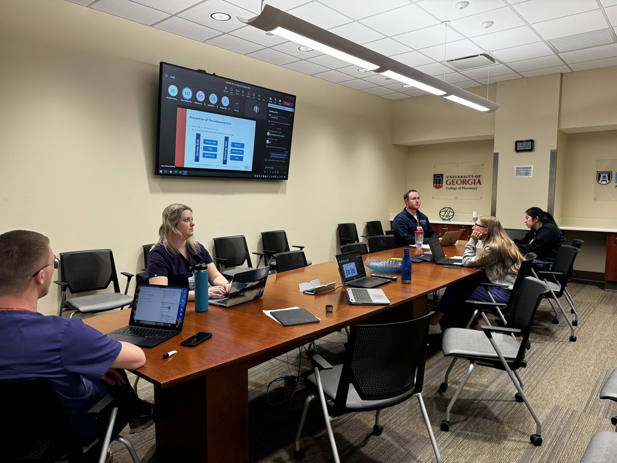 GCCPRS's tweet image. Awesome job ⭐️ by @KacyOldsen leading the GCCPRS today. She talked about the controversy of anticoagulating new onset afib in ICU patients. Here’s our Augusta crew listening in! @AU_UGAPharmRes @StephLesslie 👏🏻