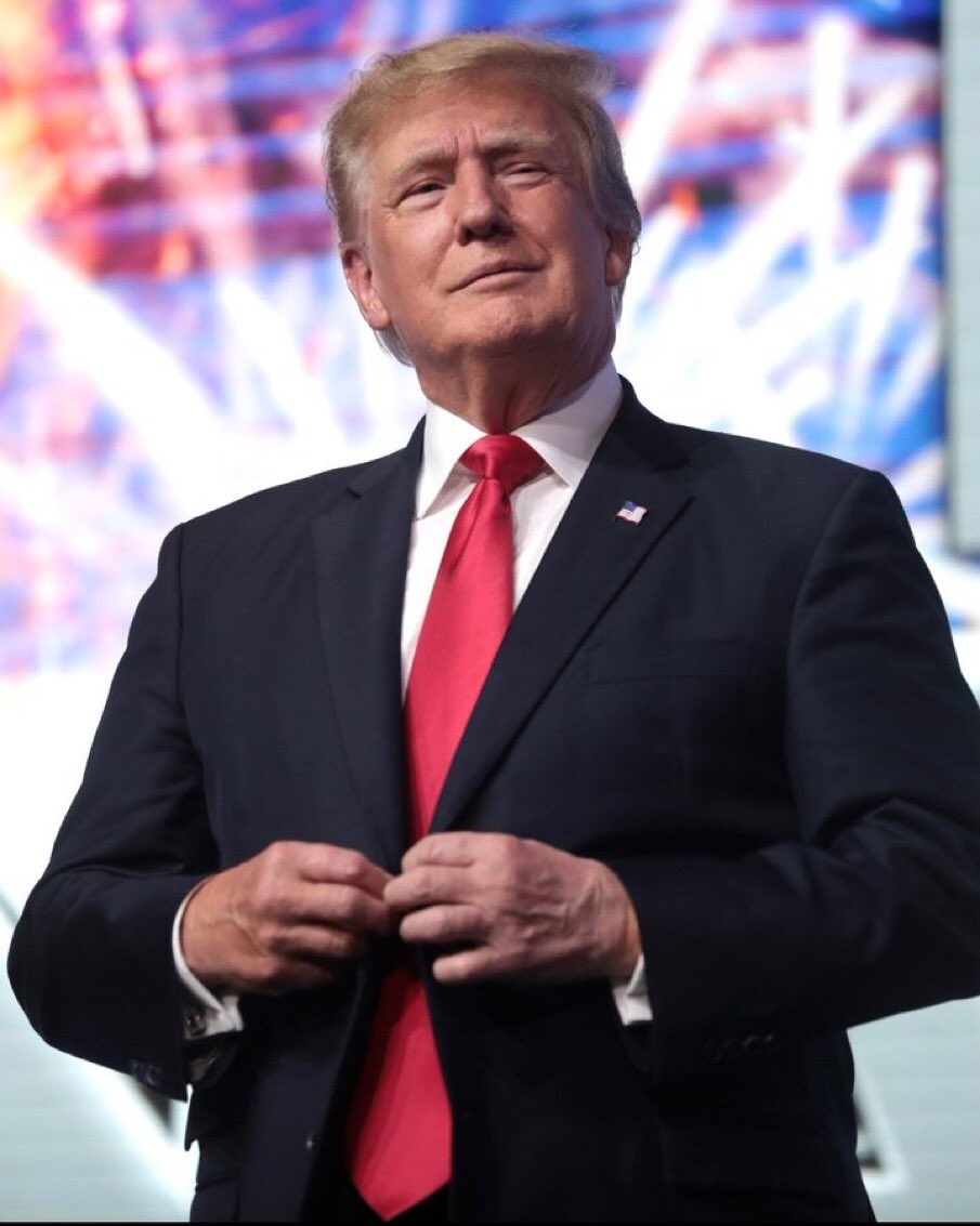 sarahlmull82's tweet photo. 😂 #Laughing 😂 My head Off - Watching RTÉ News
It must have KILLED him to say @realDonaldTrump Will Probably Win The #RepublicanVote, the bitterness in his face 😂 the septic 🤢 ness over flowing 😂
They #HATE saying nice things about the #LION 🦁
#Trump2024
#TrumpWon 😃 https://t.co/zxNb7Jk0Ui