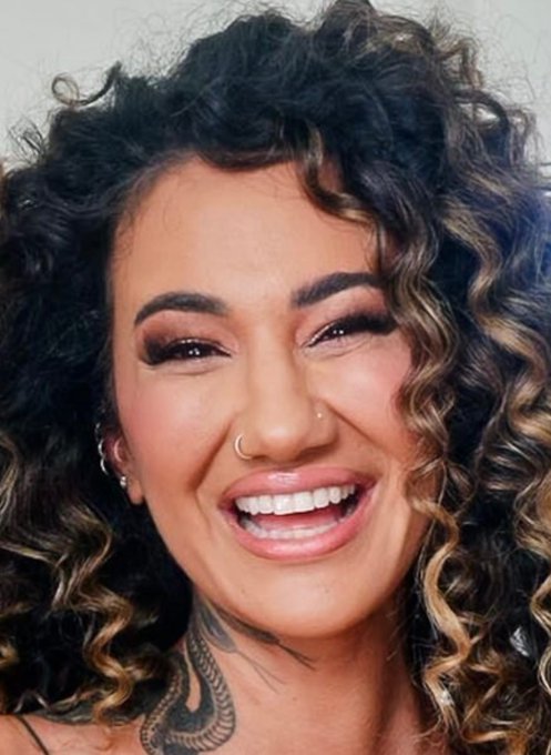 1 pic. The smile and the reason @DarkkoTv https://t.co/3mJZ8Tr6n1