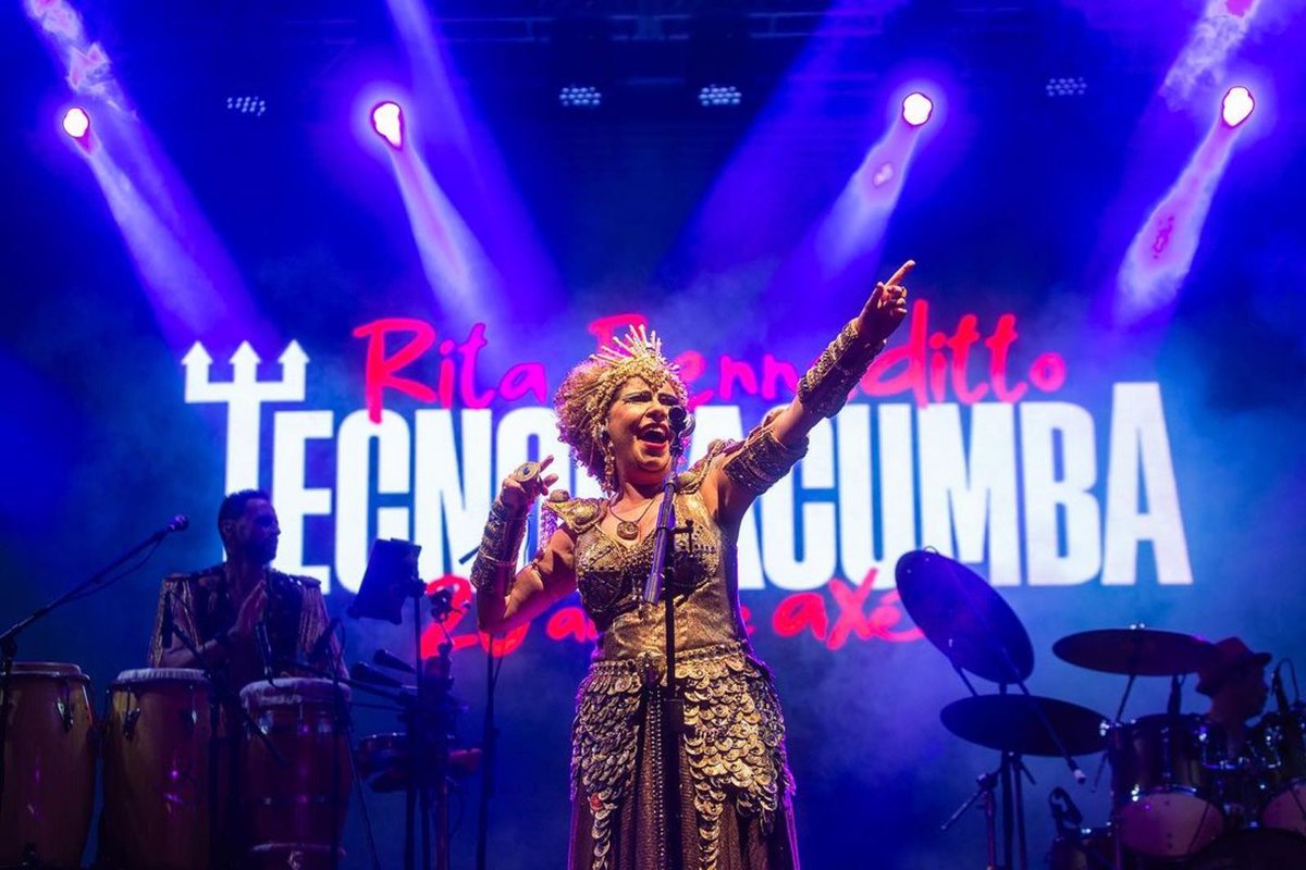 Ela atirou e todo mundo viu! A flecha certeira da Cabocla Jurema vai cair dia 28/01 (DOMINGO) na Zona Portuária do Rio de Janeiro para louvar as religiões de matrizes africanas no Bloco Tecnomacumba!

🎉 BLOCO TECNOMACUMBA
🗓️ 28/01/2024
🕔 17h
📍 ZONA PORTUÁRIA DO RJ