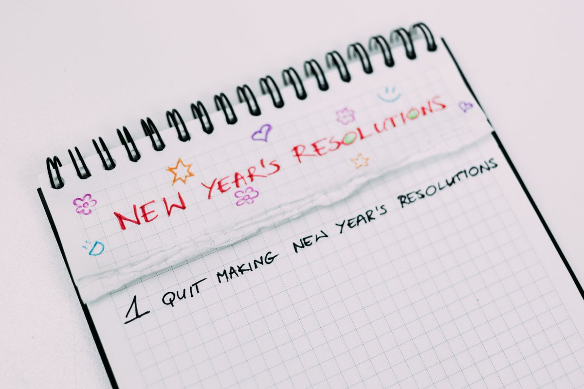 qvciso's tweet photo. 🎉Don't ditch your cyber risk resolutions for 2024!🛡️ Boost your biz defense w/our Top 5 Cyber Tips! 💼 Passwords, phishing, updates, Wi-Fi, and social media savvy.🚀Contact Quantum Vigilance for expert cybersecurity at https://t.co/8TSs4YYyjf. #CyberSecurity #QuantumVigilance 🔐 https://t.co/zKxJQcIsqt