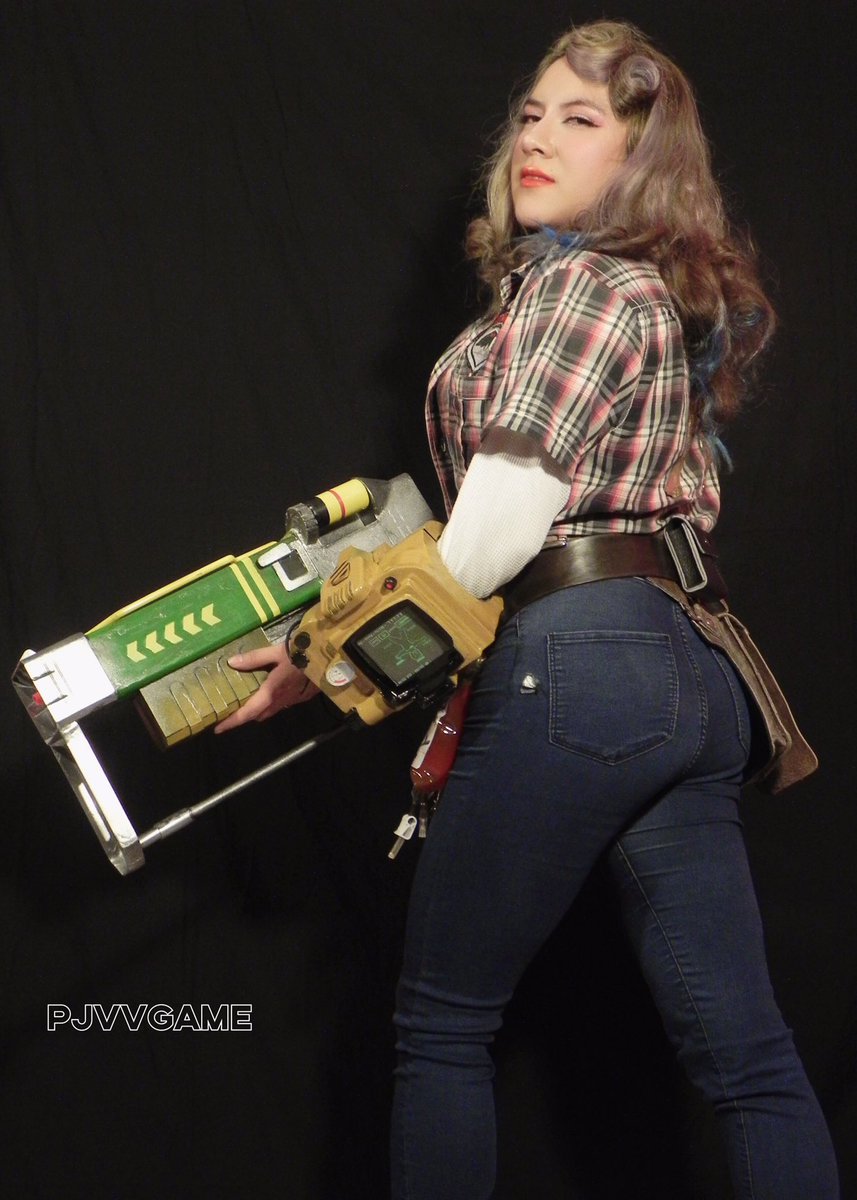 PauReinapolilla's tweet photo. Warโฆ war never changes โข๏ธโข๏ธ๐ #cosplay #cosplayer #cosplayers #cosplaygirl #cosplaying #fallout76 #falloutcostume #falloutcosplay #geek #geekgirl #gamermexico #gamergirls #gamergirl #likesforlike #streamer #streamergirl #Latam #egirl #liketime #pjvvgame #falloutstreamer https://t.co/aGao0LlDhI