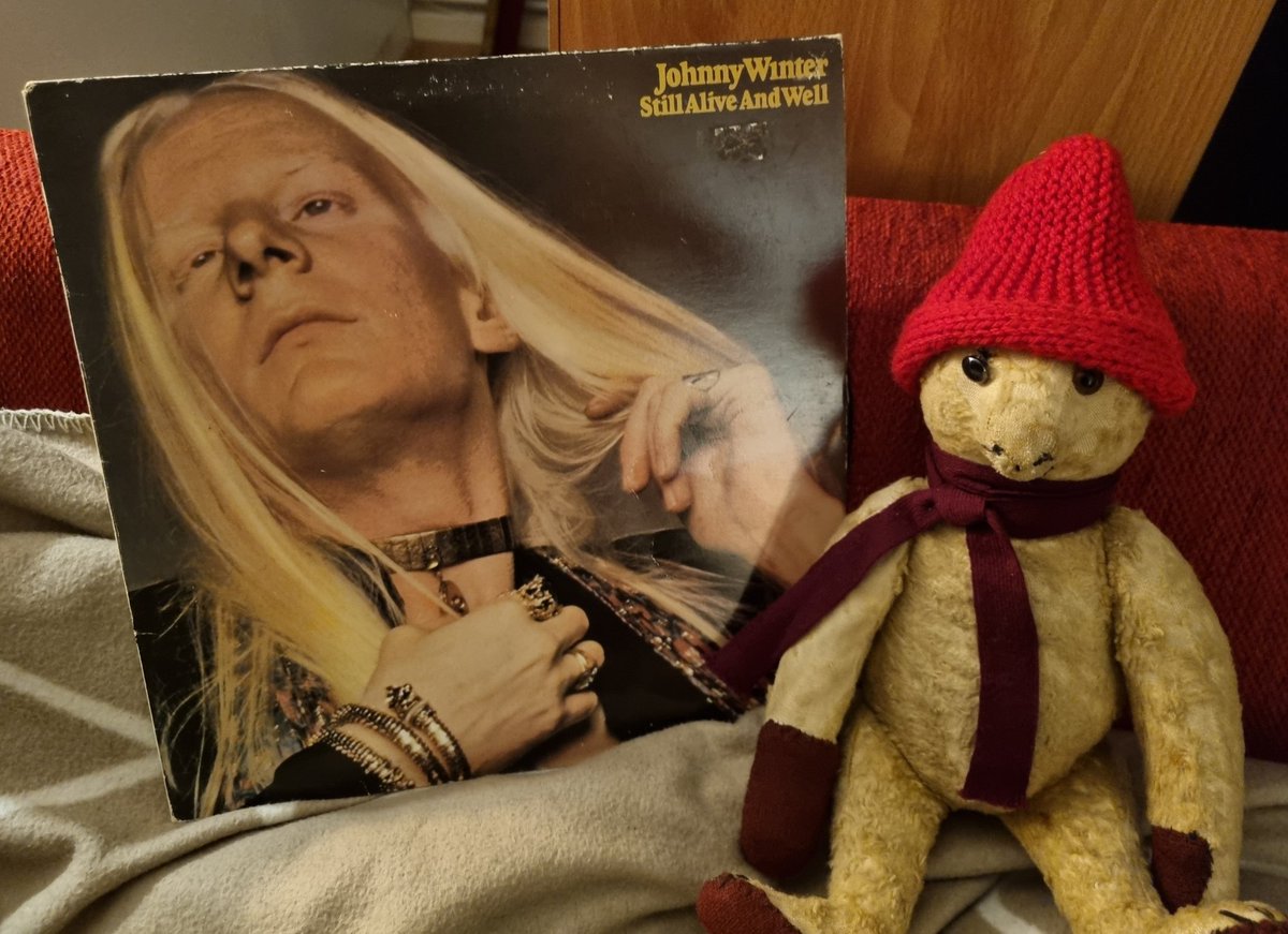 hellman68's tweet photo. Kvällens LP:
Johnny Winter - Still Alive And Well 1973.
#lpcollection #lpcollector #lpjunkie #vinyl #vinyljunkie #vinyllove #vinylrecord #vinylcollection #vinylcollector #record #recordjunkie #recordcollector #recordcollection #rock #bluesrock #blues #johnnywinter https://t.co/wvqfm4gDCm