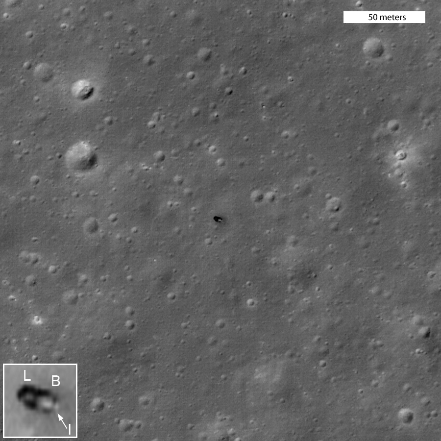 Astro_Cady's tweet photo. #OTD 1/11/1973: Launch of #Soviet #Lunar #rover, #Lunokhod2. Now owned by @explorersclub President @RichardGarriott, it is the first private ownership off-Earth!  Garriott discusses here: https://t.co/csootPtprL 
#LROC image below (see descr)  
#Luna21 #Moon #Lunokhod #lunarrover https://t.co/tDRTBzBKjJ