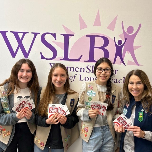 SPECIAL THANKS to the amazing teenagers from @girlscoutsla: Troop 2133 for their sweet donation! They brought gift cards that they purchased with their savings to help our families! You are amazing! #GirlScoutsLA #givingback #generosity #domesticviolence