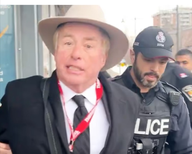 Rebel News #DavidMenzies is a serial #GoFundMe scammer. He's like the guy who throws himself on the hood of a slow moving car & cries injury for cash. He's bumped into RCMP officers numerous times then begs for $$ with a gofundme already set up to fleece dimwits. @RebelNewsOnline