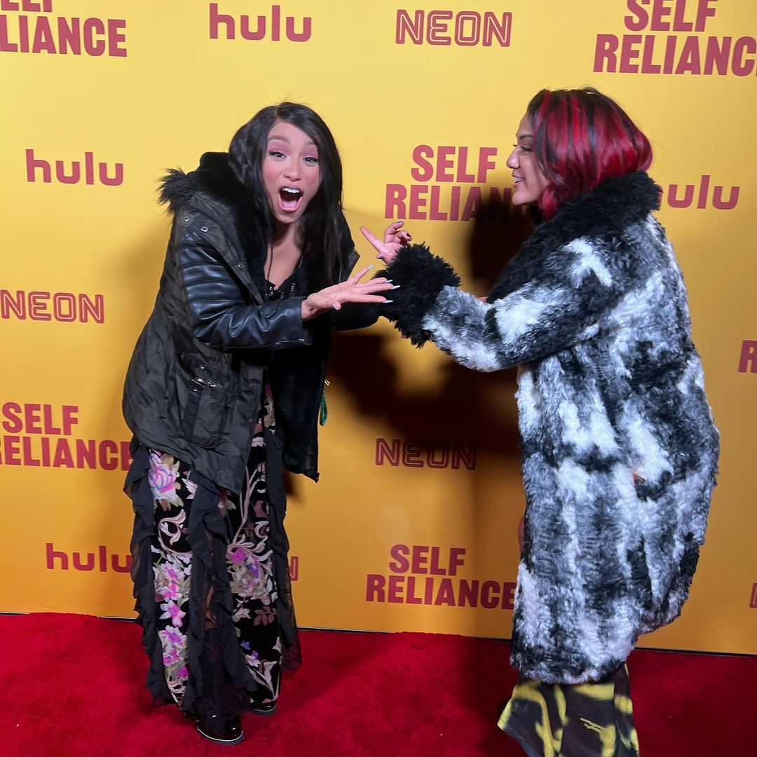 Jason_Gilliam05's tweet photo. My favorite duo @MercedesVarnado @itsBayleyWWE #GoldenRoleModels #BossNHugConnection https://t.co/RBNIV0NwFa