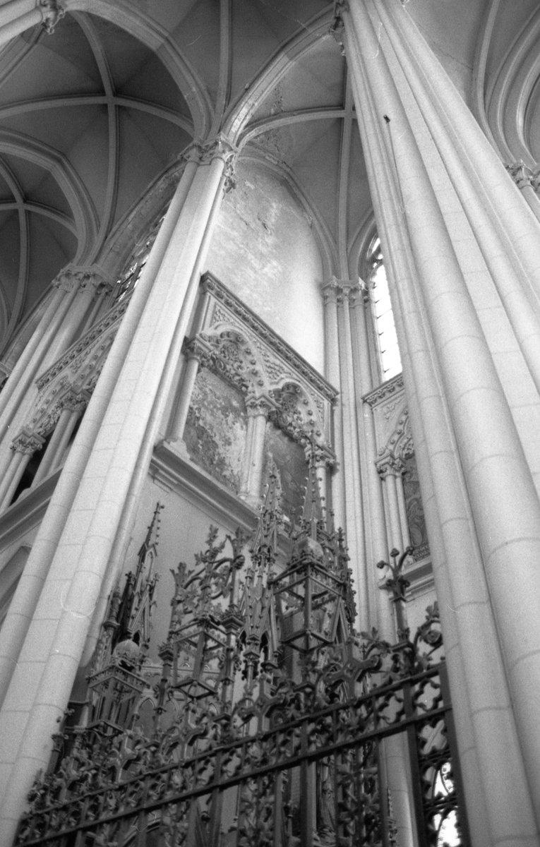 Severn_Sab's tweet photo. Église Notre-Dame de Laeken 
Kodak T-Max400
#filmphotography https://t.co/aoZpHV7kSq